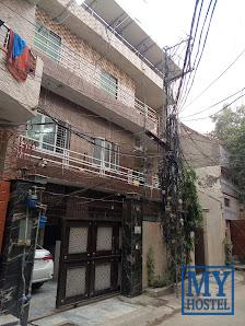Butt Girls hostel