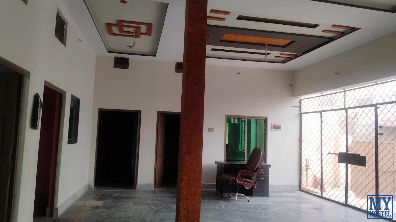 Bright Star Girls Hostel Muzaffargarh