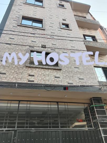 Elite Girls Hostel Gulberg