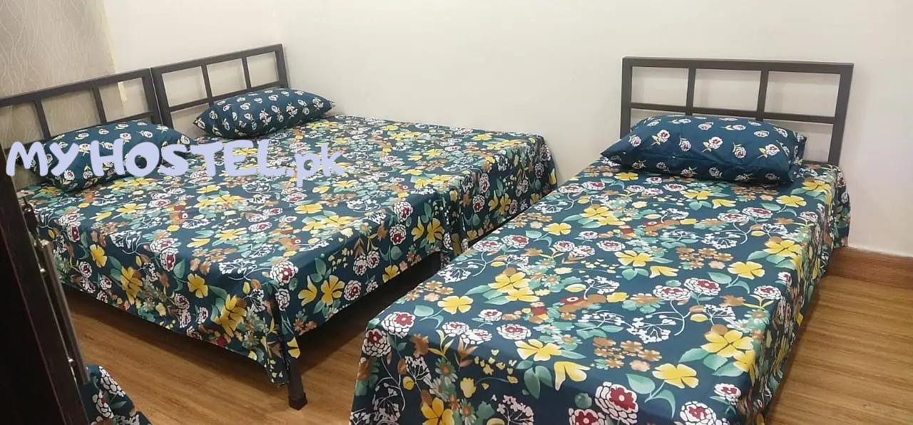 Girls Hostel Lhr