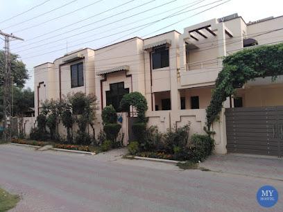 Canal View Girls Hostel