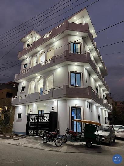 Royal palace girls hostel