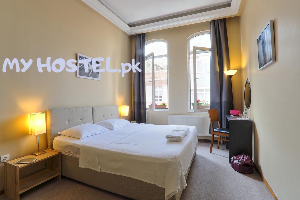 G6 Girls Hostel