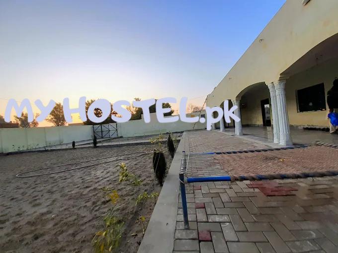 Lucky boys hostel