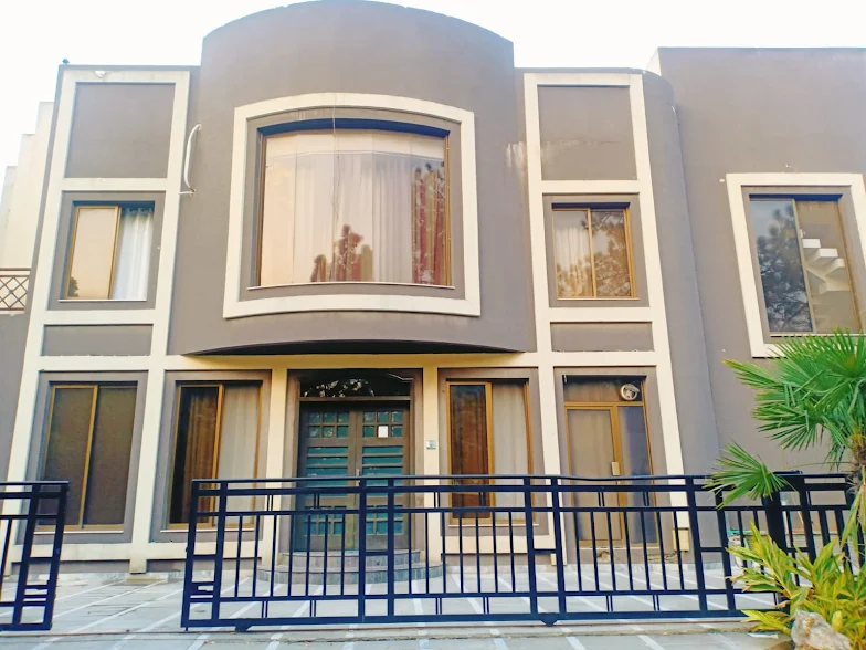 Bait-ul-Hareem Girls Hostel