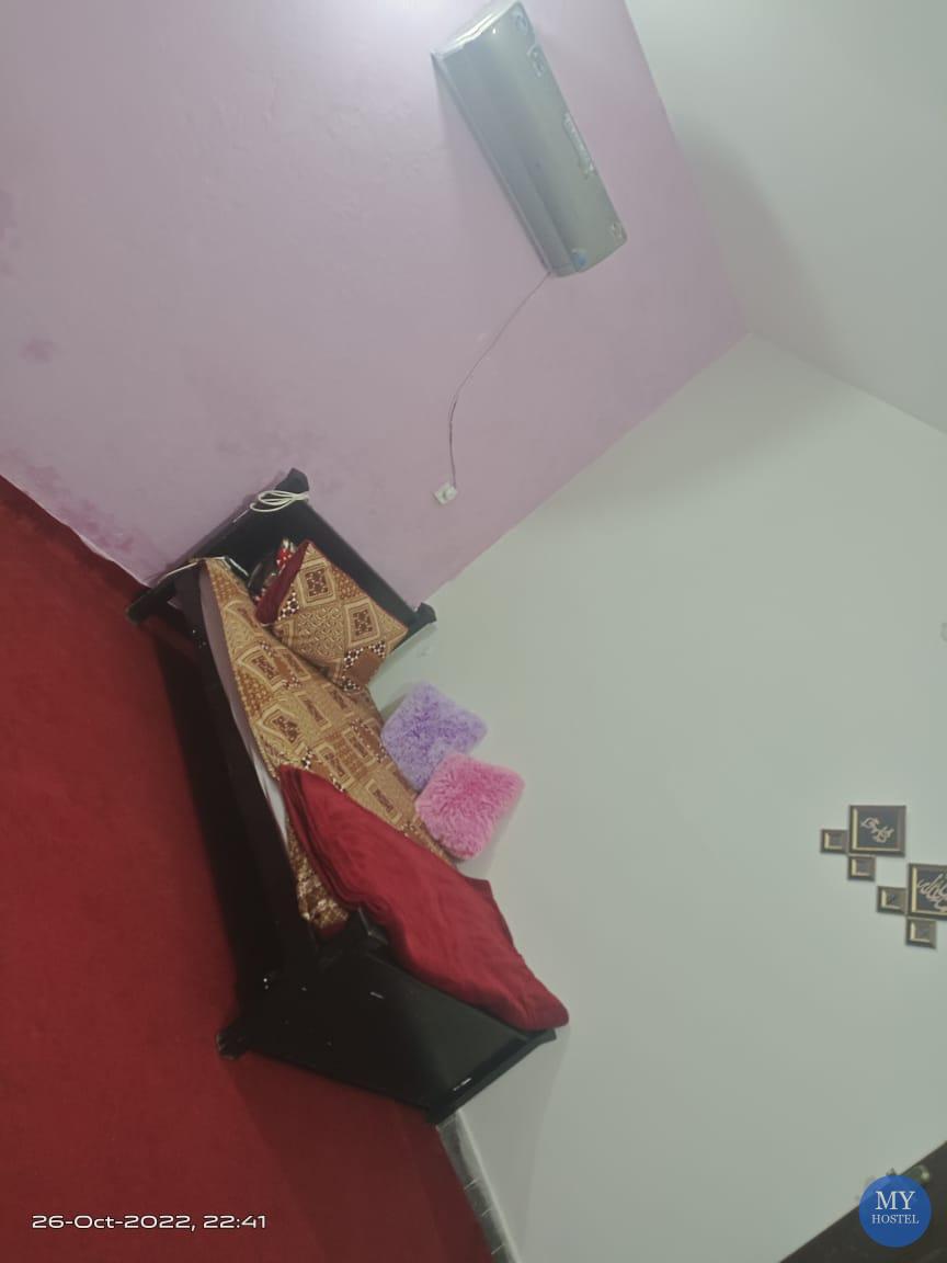 The RYK Girls Hostel photo 10
