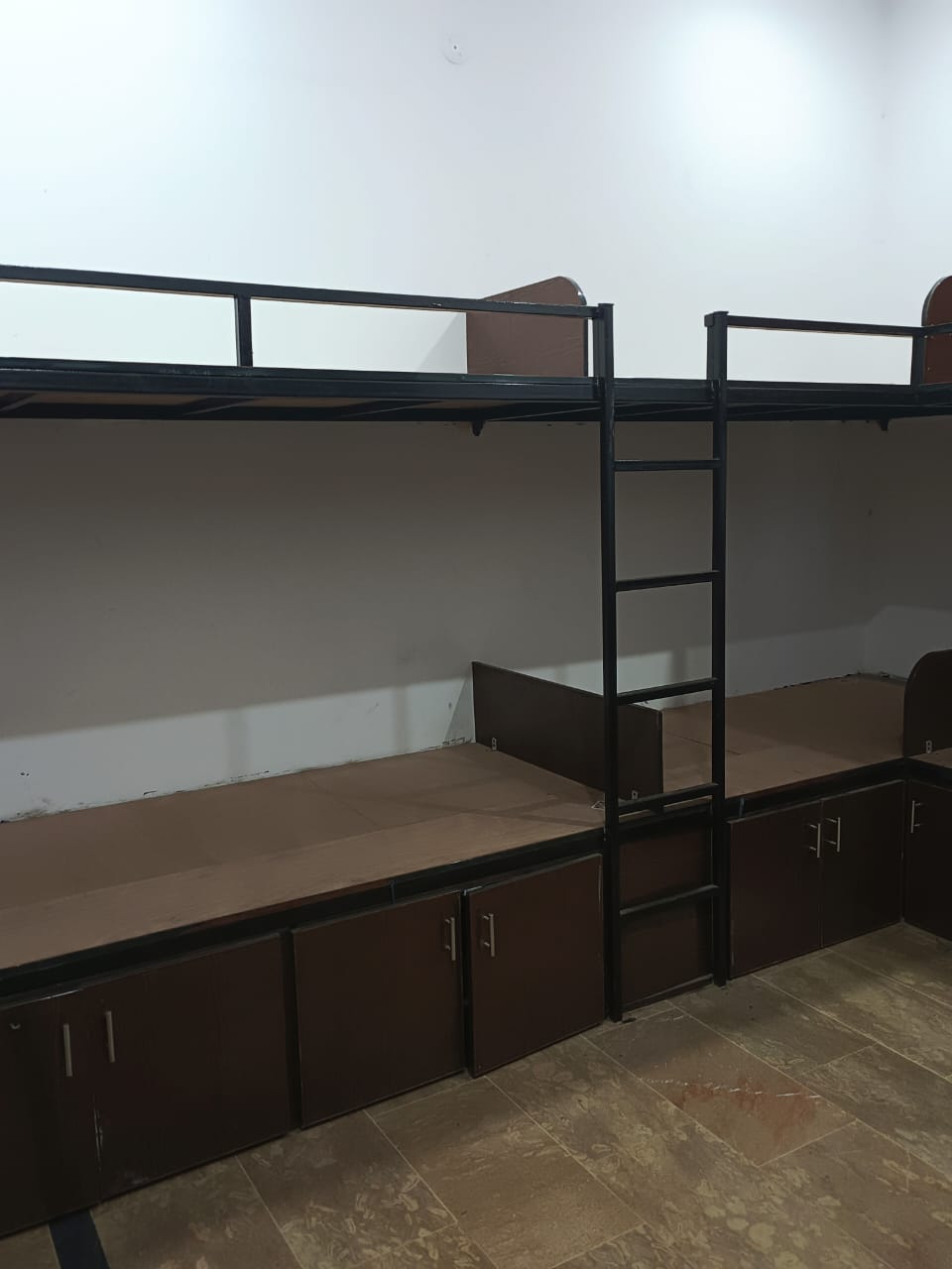 Room 3 — 7 Seater